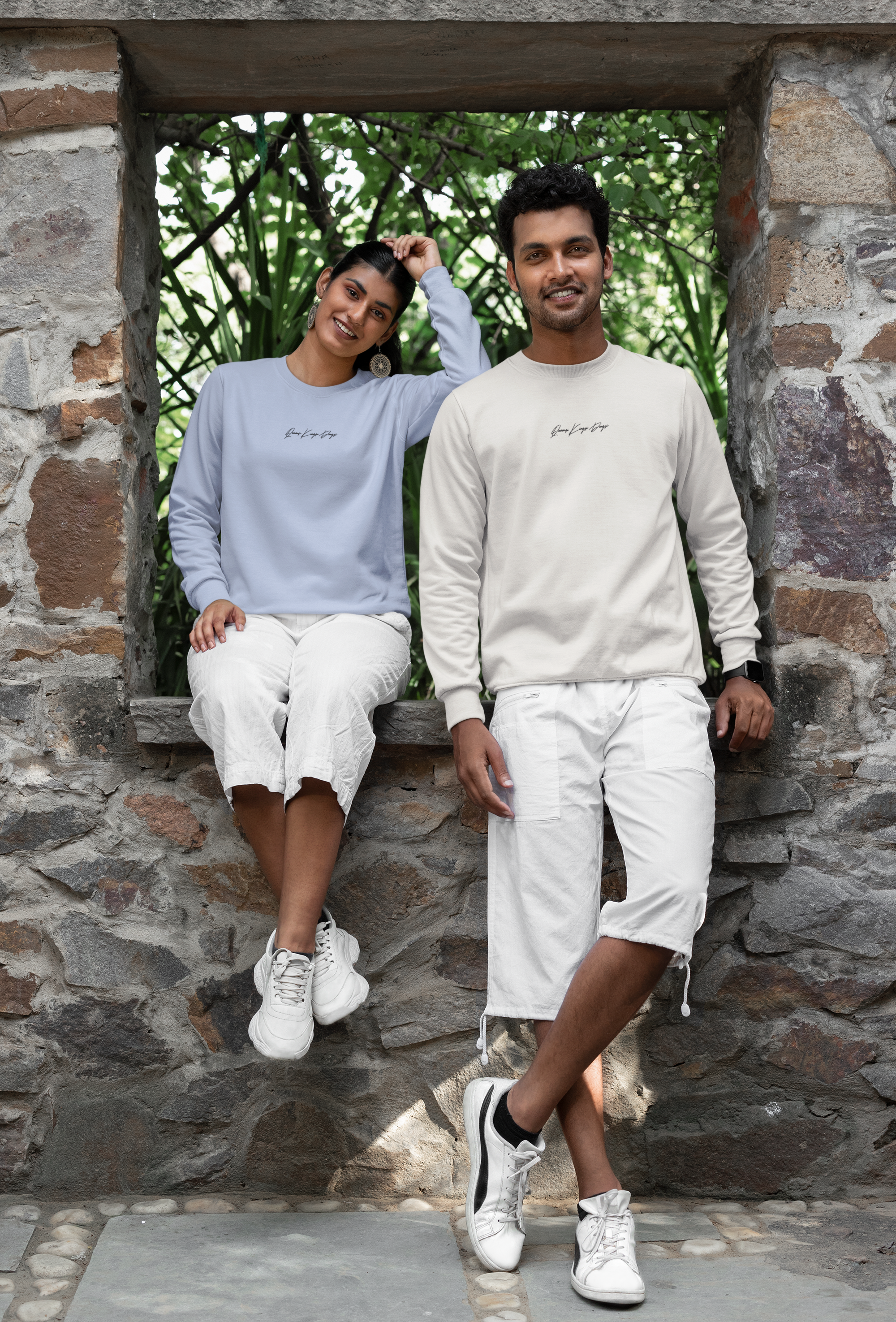 Bio-Baumwolle-Sweatshirt Schriftzug gestickt schwarz auf Pastell